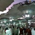 Umbrella opening Masjid e nabvi.mp4
